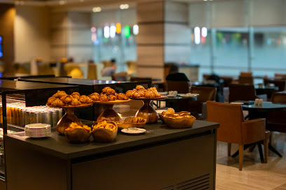 Ahlan First Class Lounge