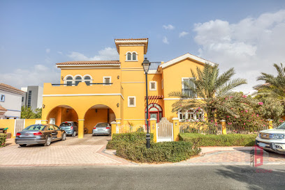 The Villa - Centro - Courtyard CC4