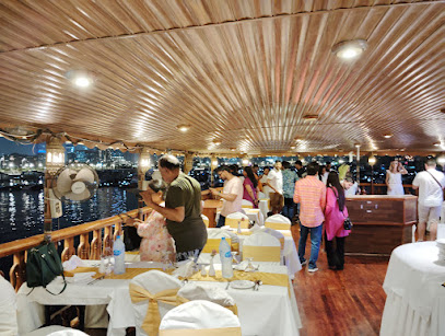 Dinner cruise
