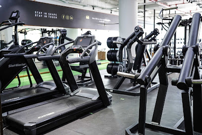Lucky's Sports & Fitness Club
