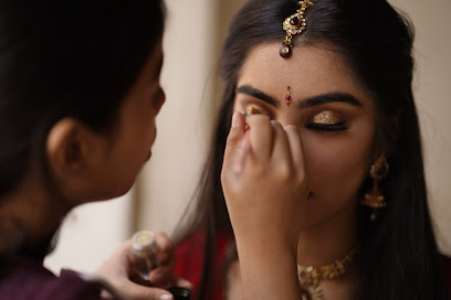 Arwa Abizer: Bridal Makeup Artist Best in Mumbai l Dubai