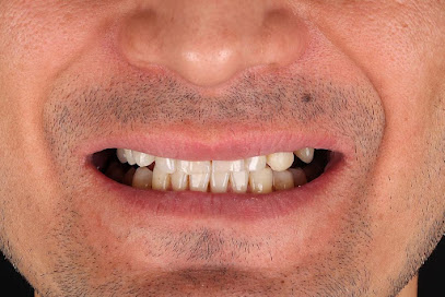 Dr. Kinan Bonni, Best Veneers Dentist in UAE